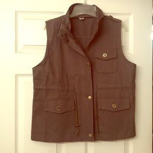 Utility vest (fits like a LARGE)